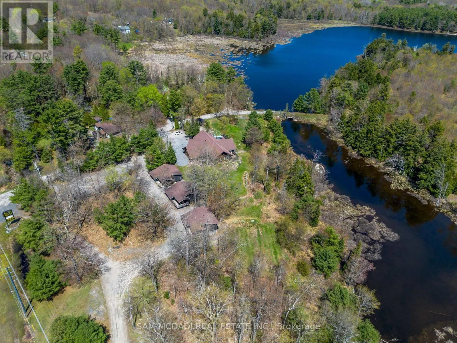9 LITTLE BEAVER BOULEVARD
