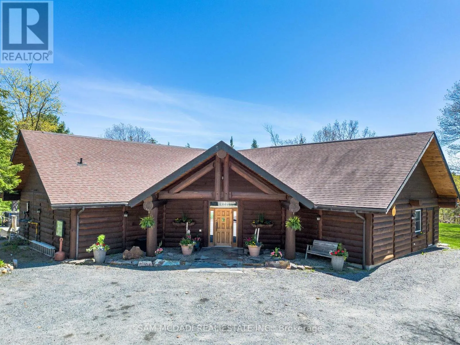 9 LITTLE BEAVER BOULEVARD