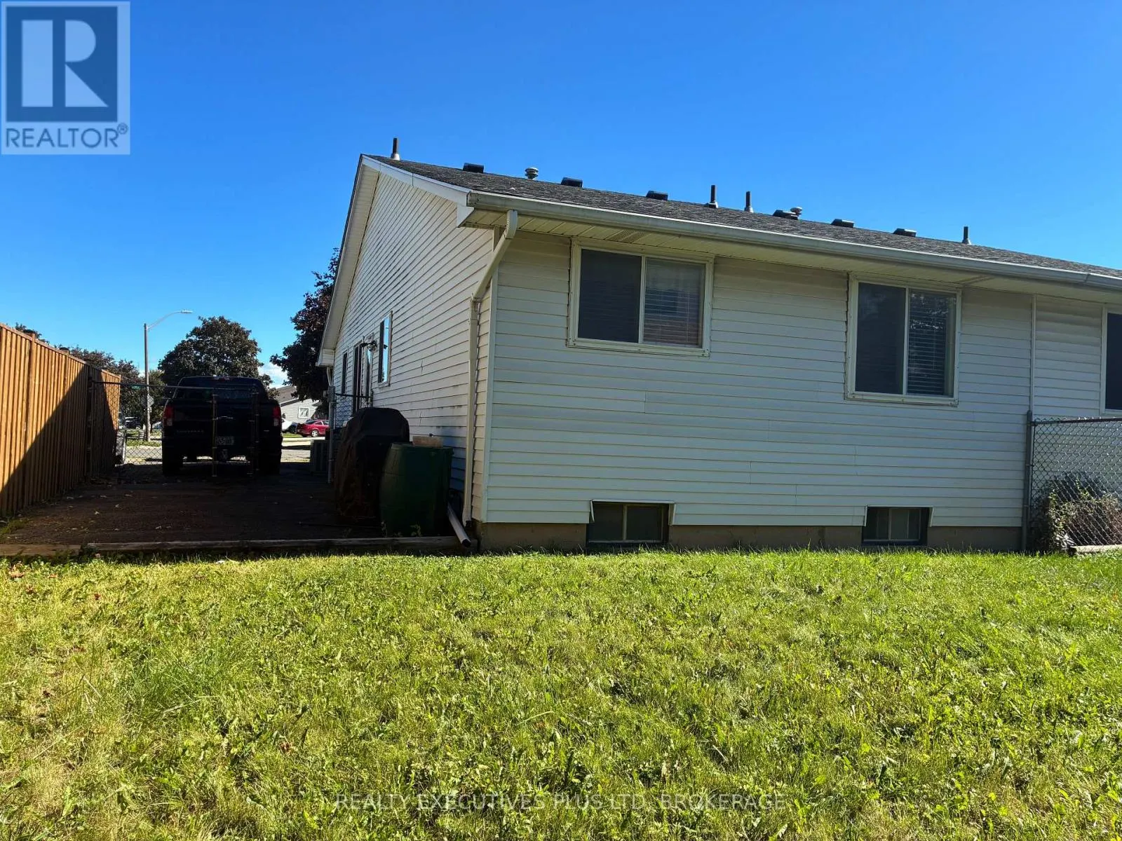 94 CARRIAGE ROAD