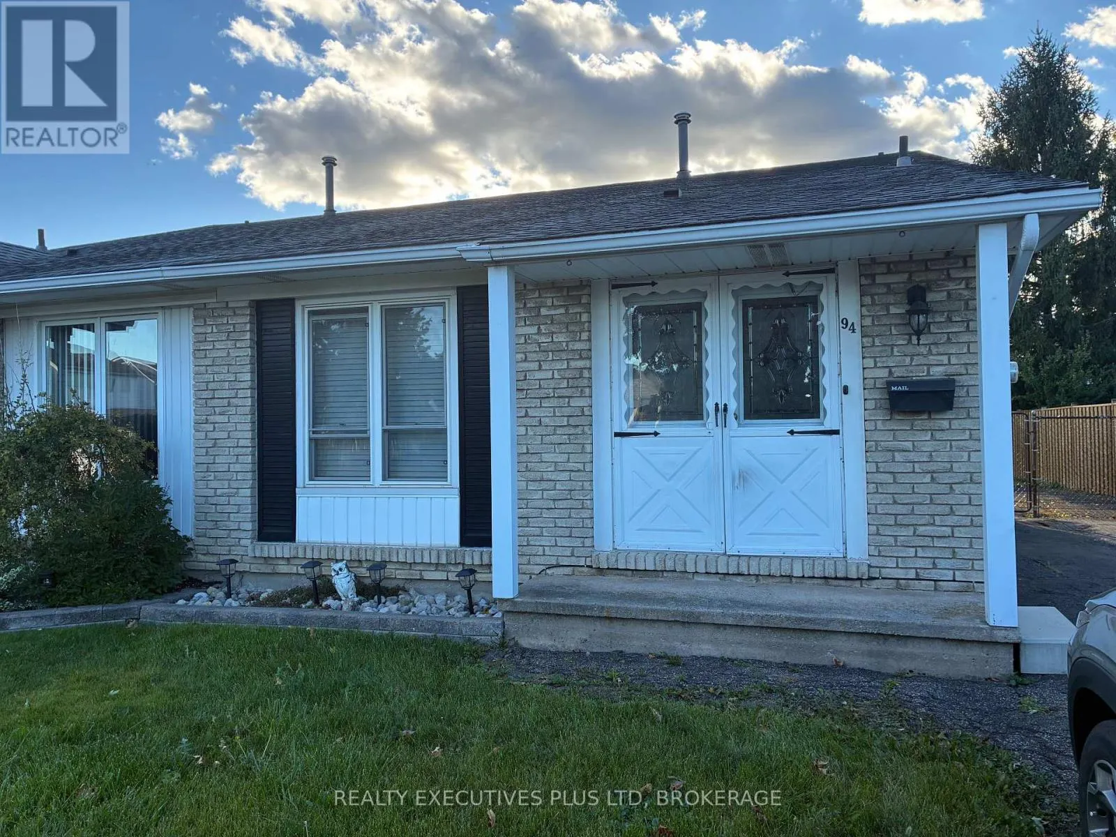 94 CARRIAGE ROAD