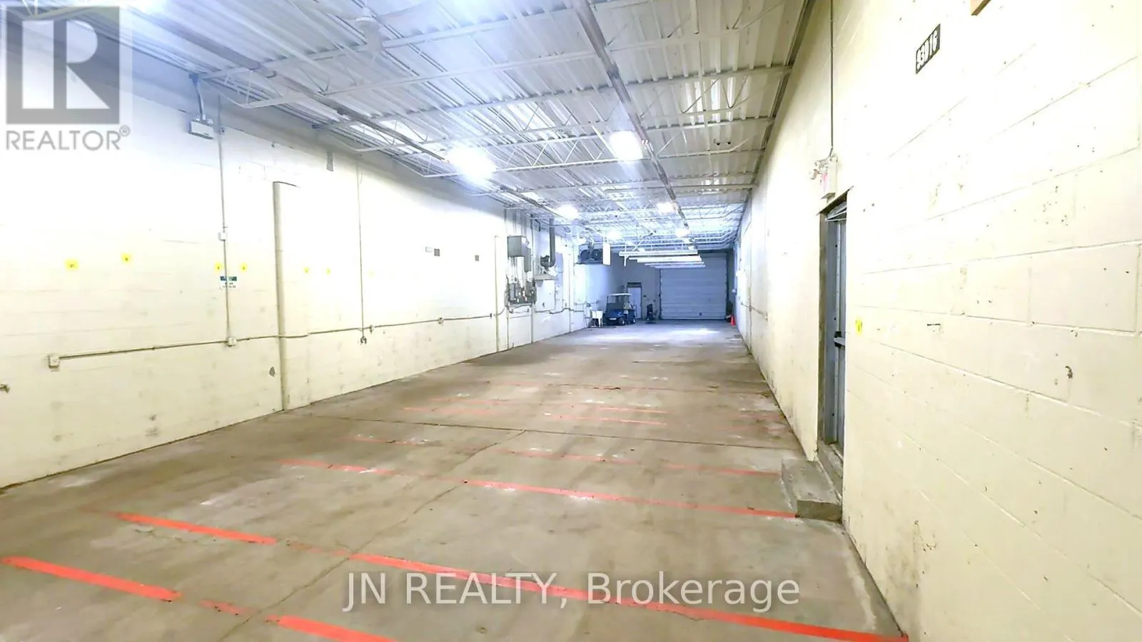 UNIT 102 - 700 FRANKLIN BOULEVARD E