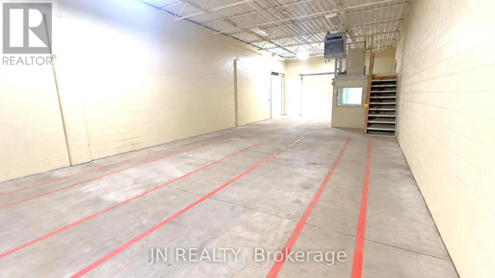 UNIT 102 - 700 FRANKLIN BOULEVARD E