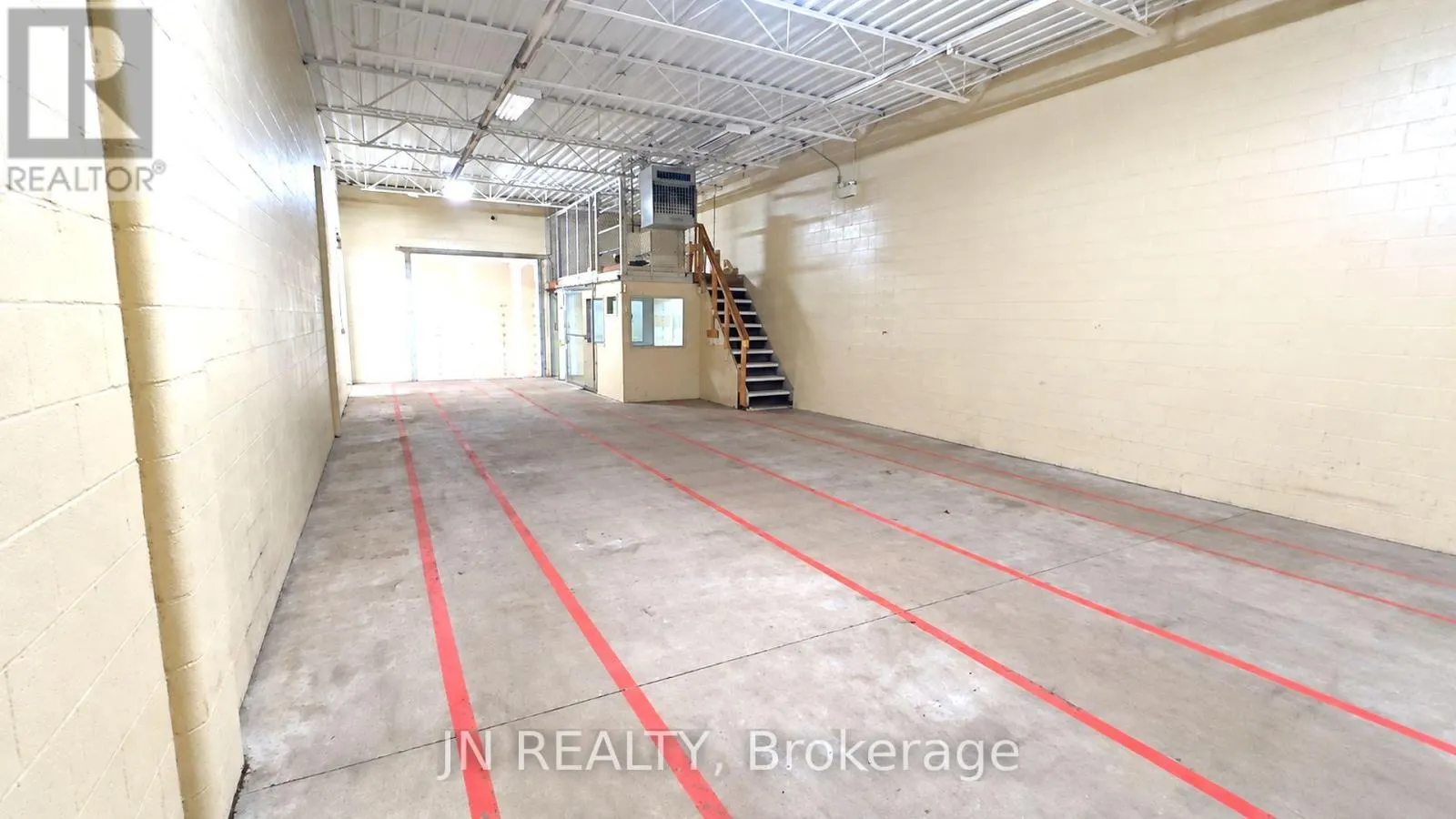 UNIT 102 - 700 FRANKLIN BOULEVARD E