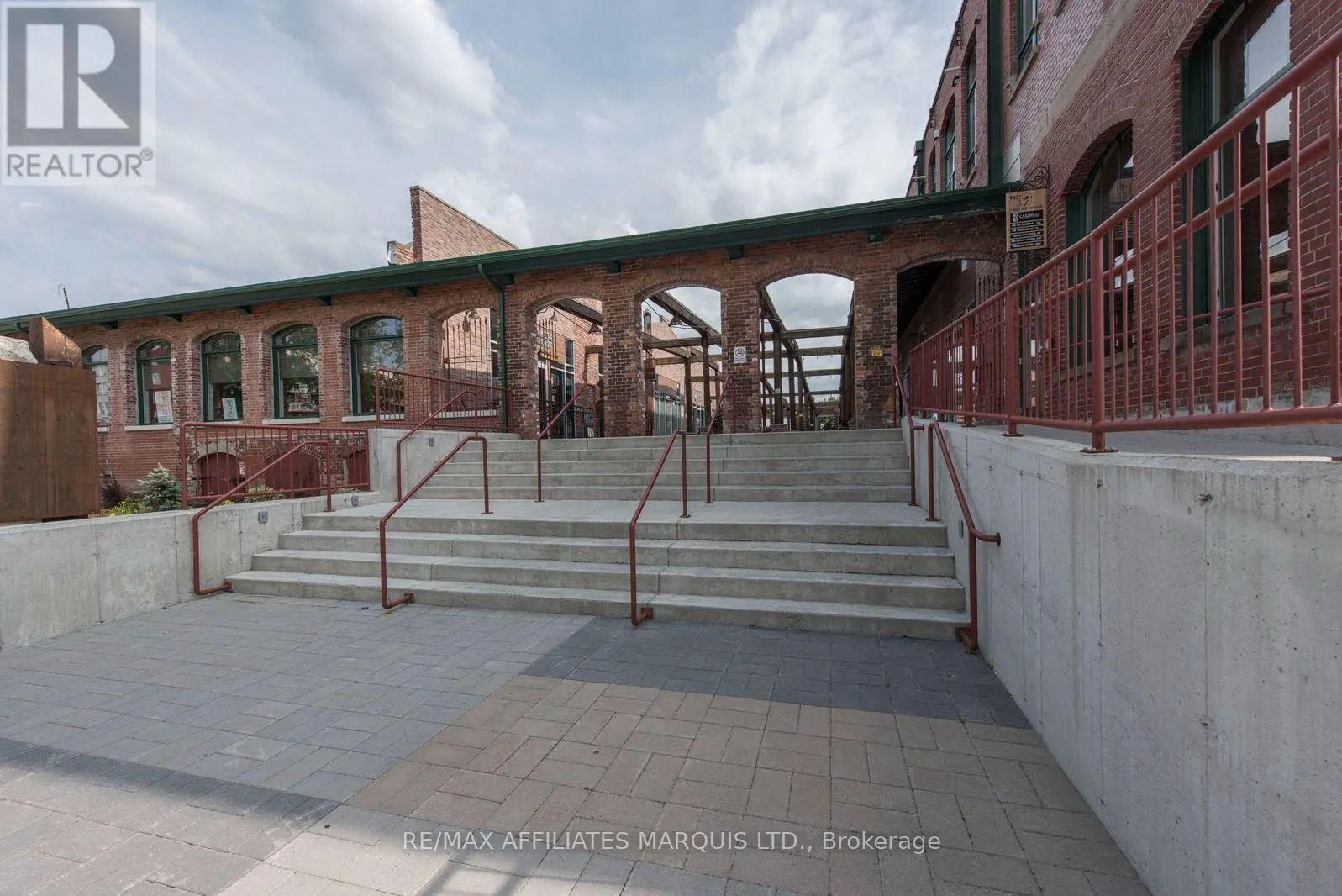 307 - 703 COTTON MILL STREET
