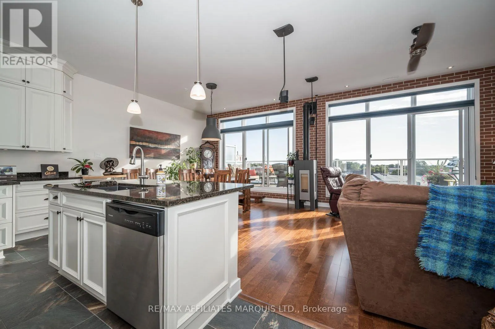 307 - 703 COTTON MILL STREET