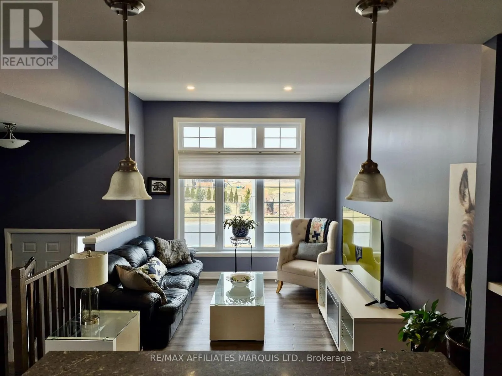 276 BELLWOOD DRIVE