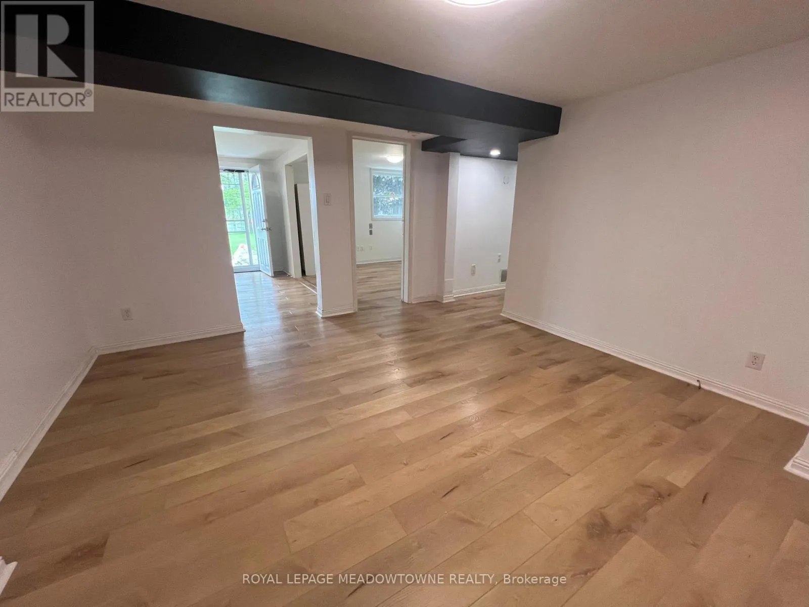 LOWER - 44 LAURIS AVENUE E