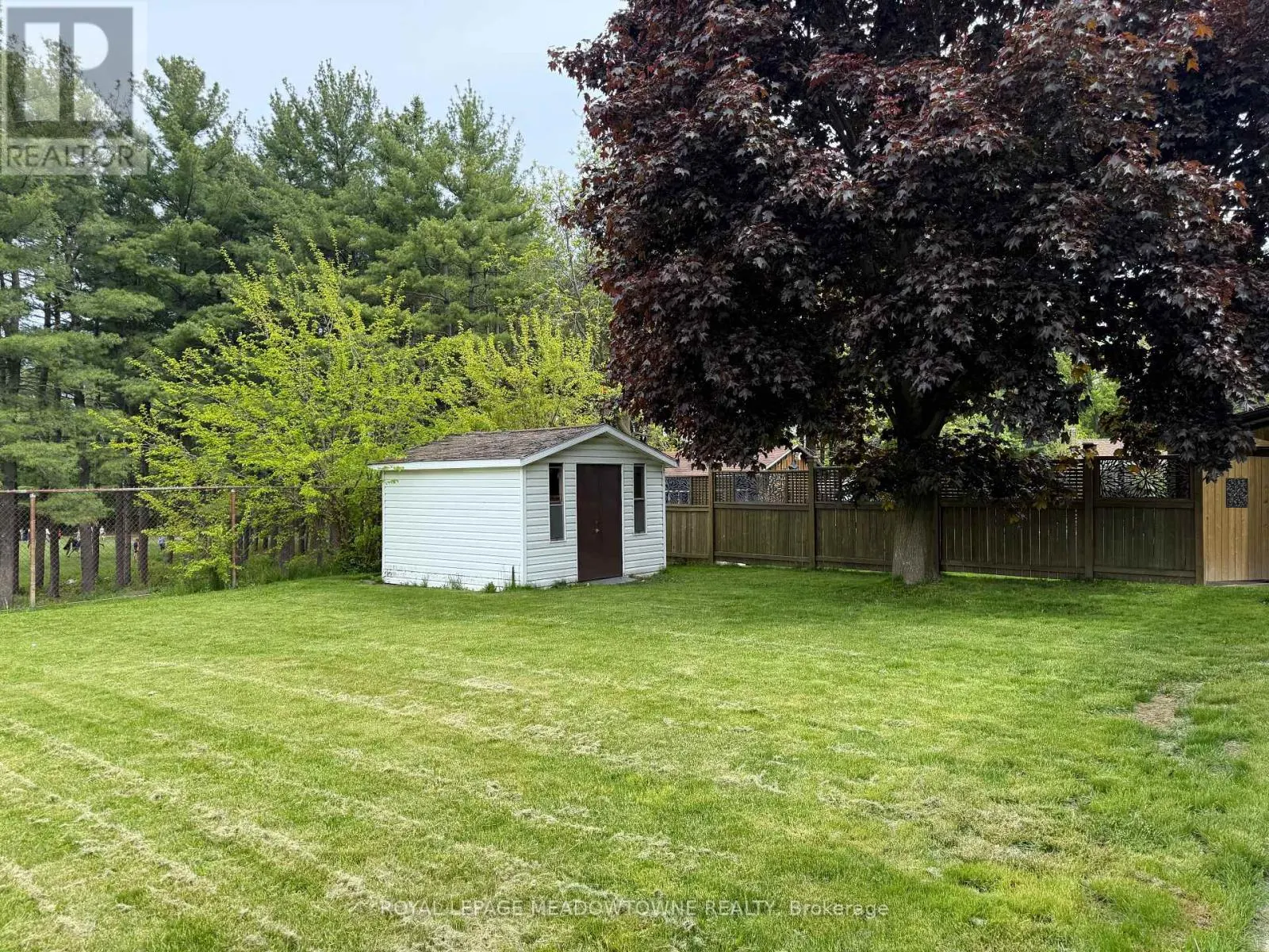 LOWER - 44 LAURIS AVENUE E
