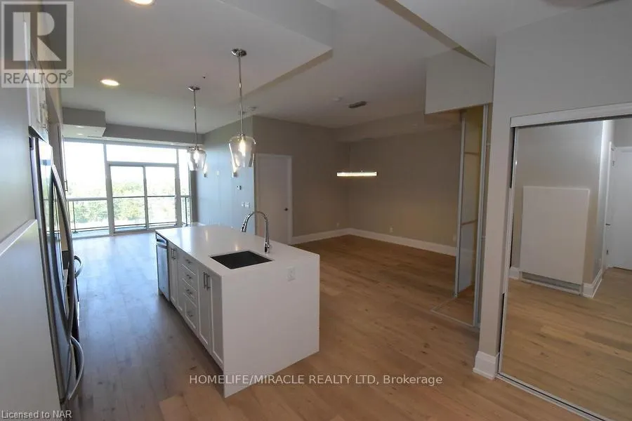 812 - 7711 GREEN VISTA GATE
