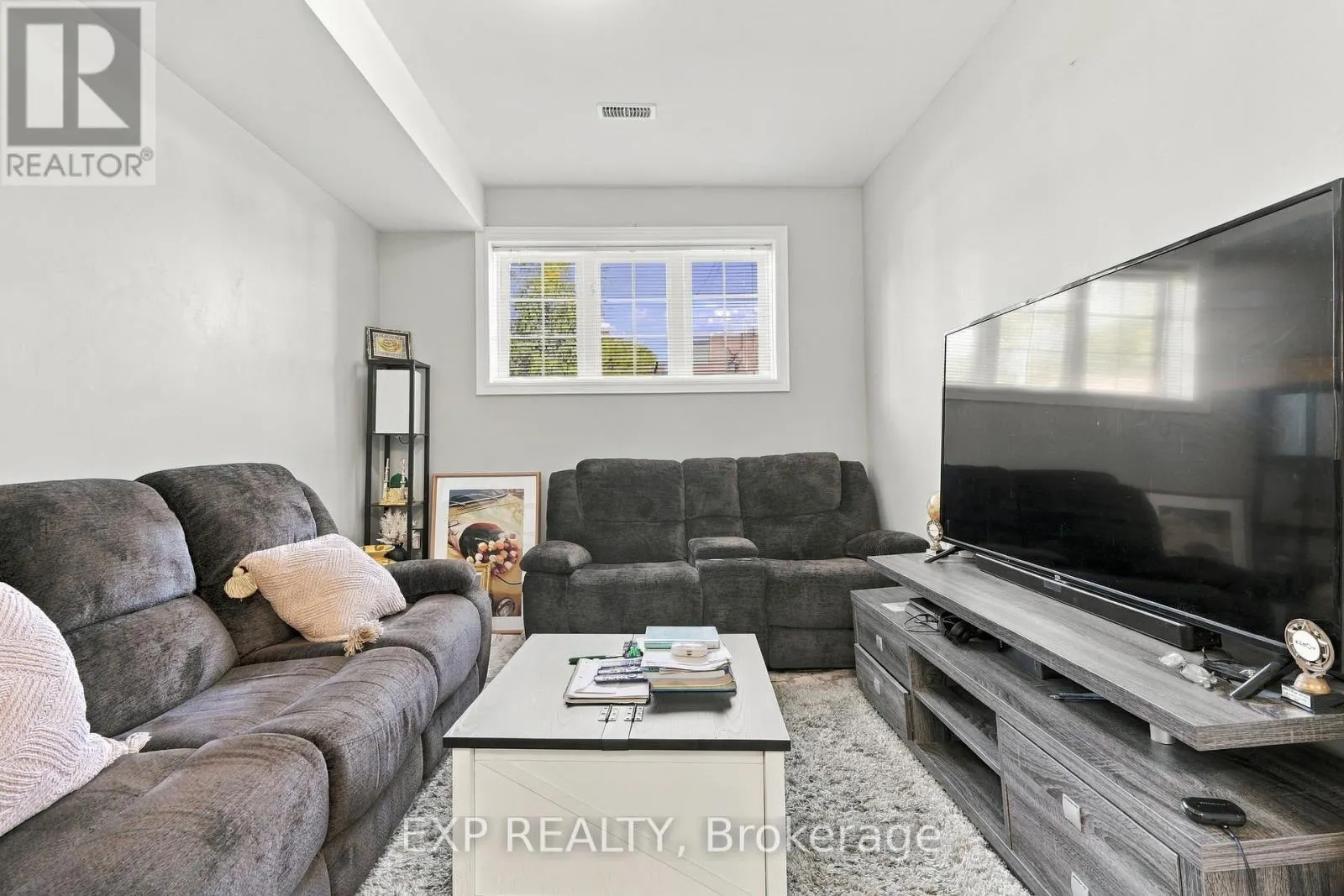 11 DONALD AVENUE