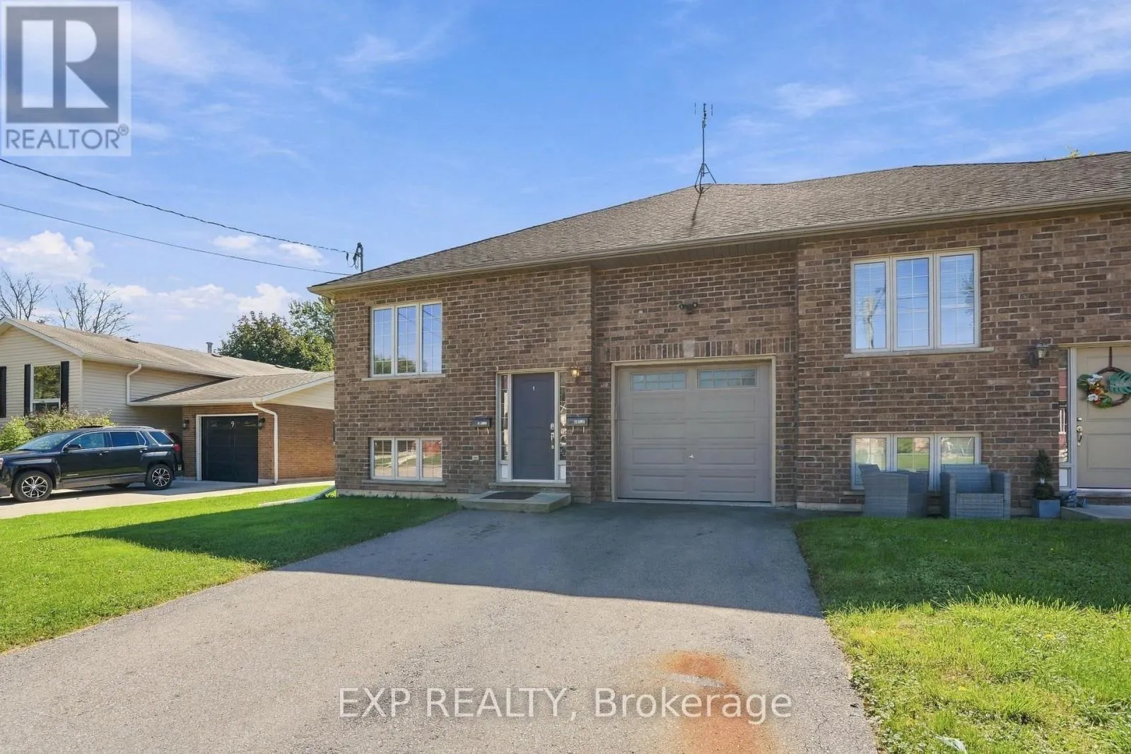 11 DONALD AVENUE