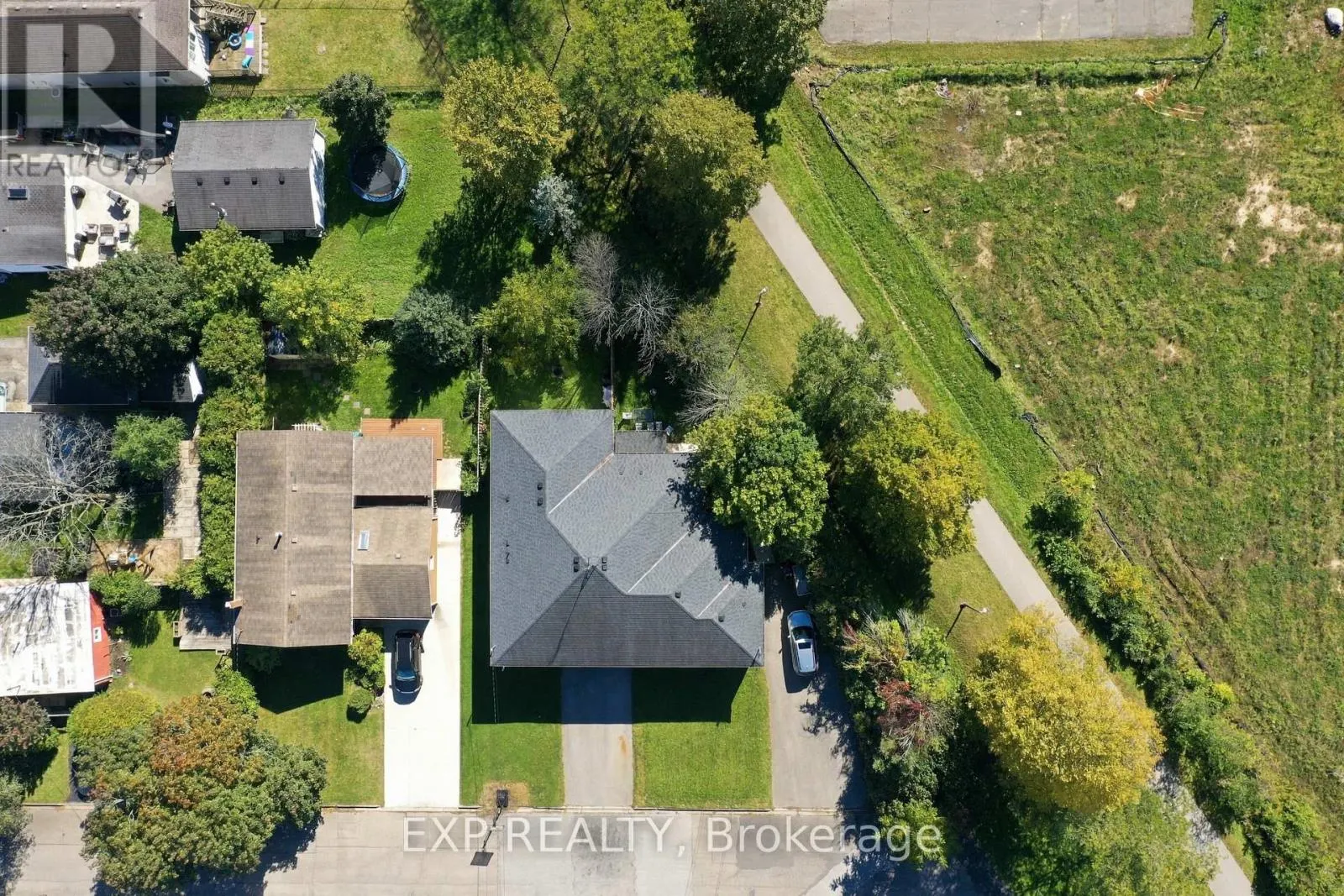 11 DONALD AVENUE