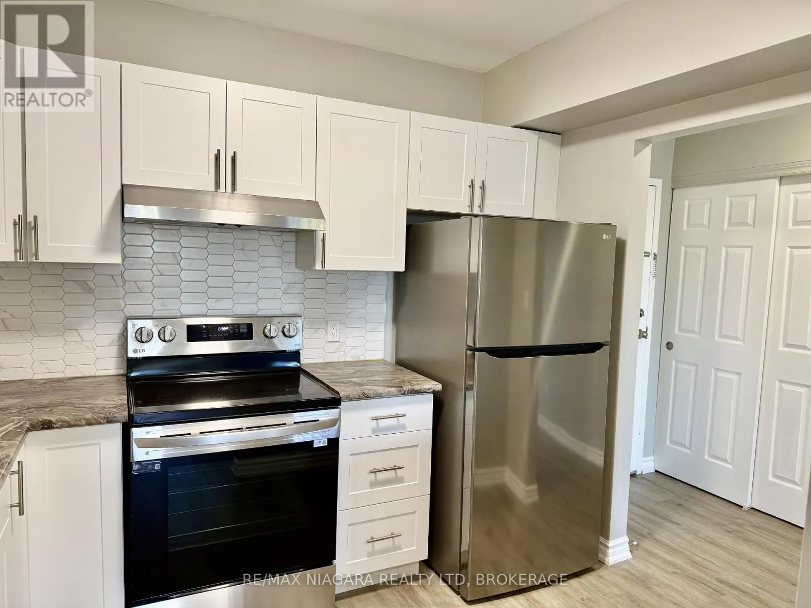 202 - 6837 THOROLD STONE ROAD #202