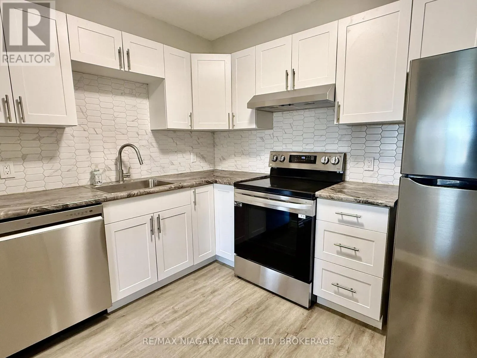 202 - 6837 THOROLD STONE ROAD #202
