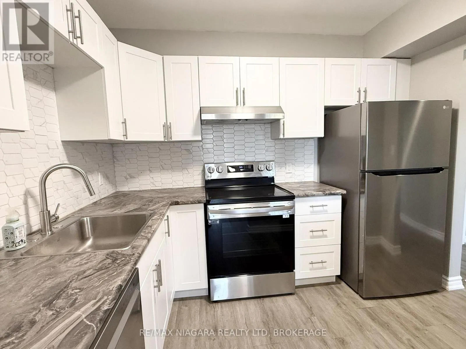 202 - 6837 THOROLD STONE ROAD #202