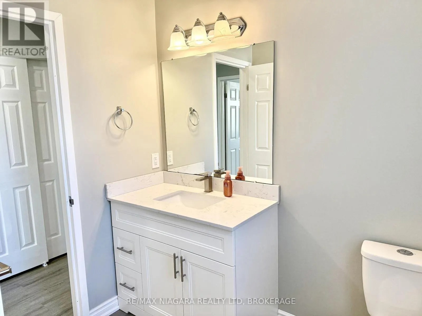 202 - 6837 THOROLD STONE ROAD #202