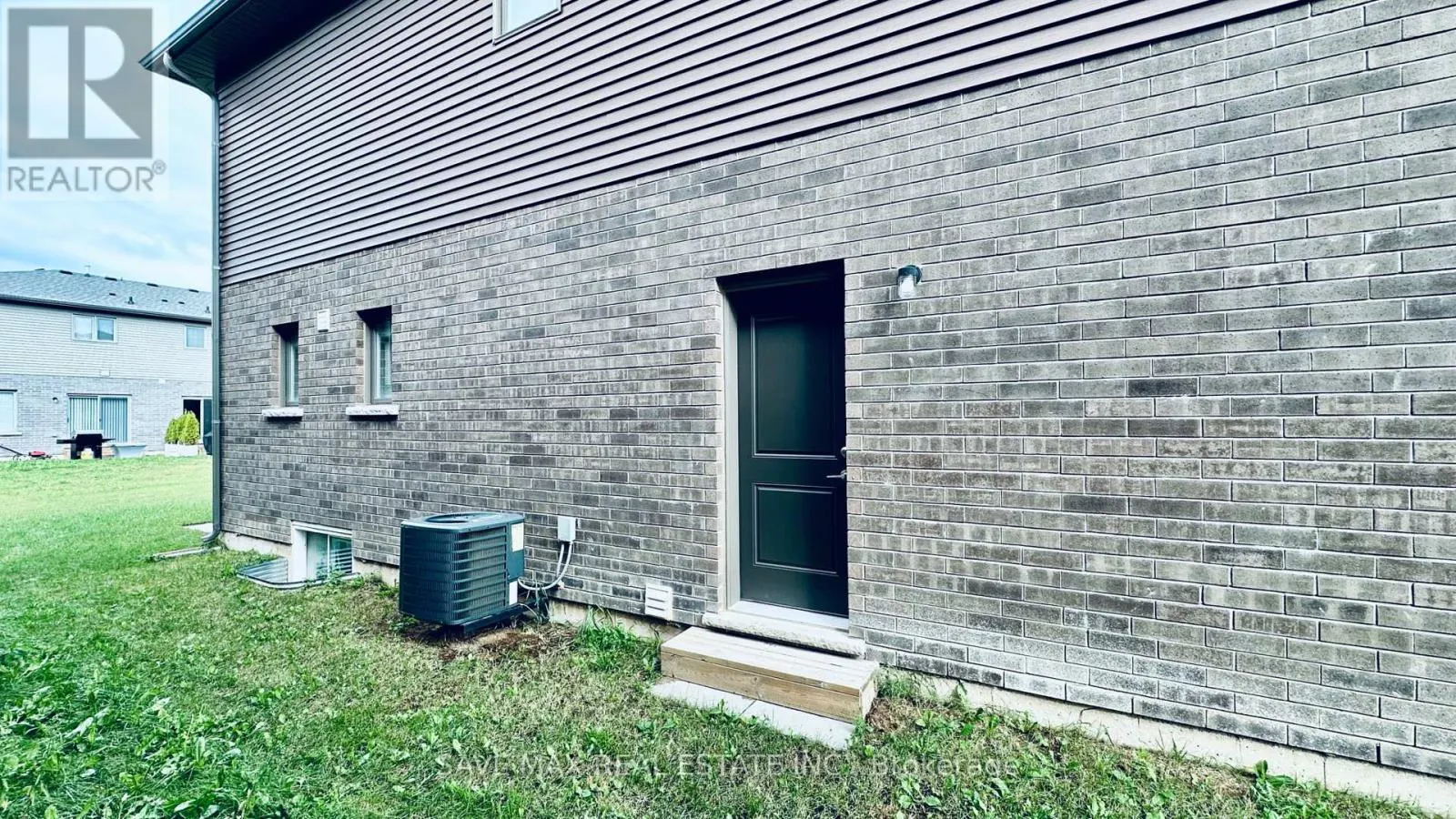 89 ACACIA ROAD