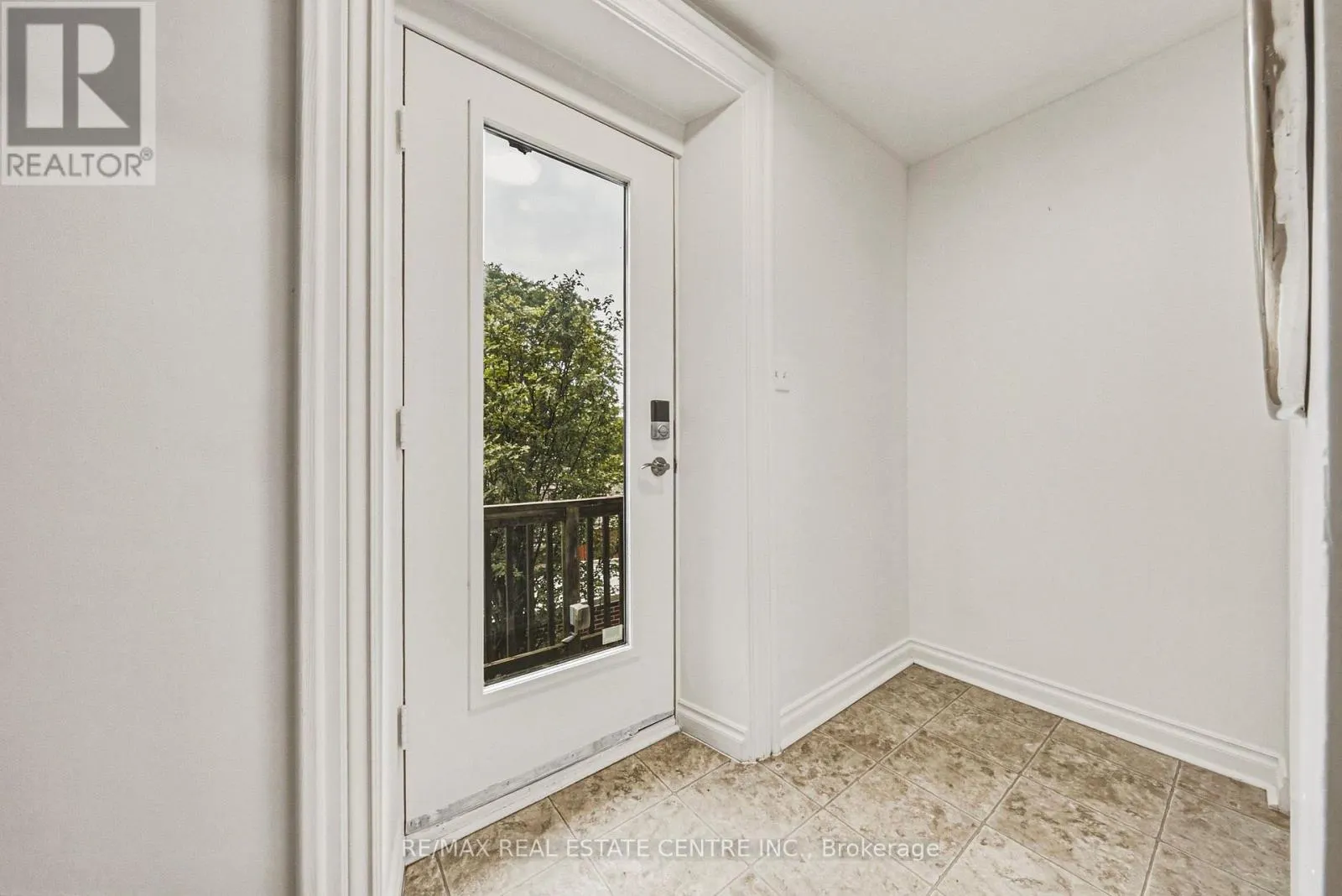 75 POLLOCK AVENUE