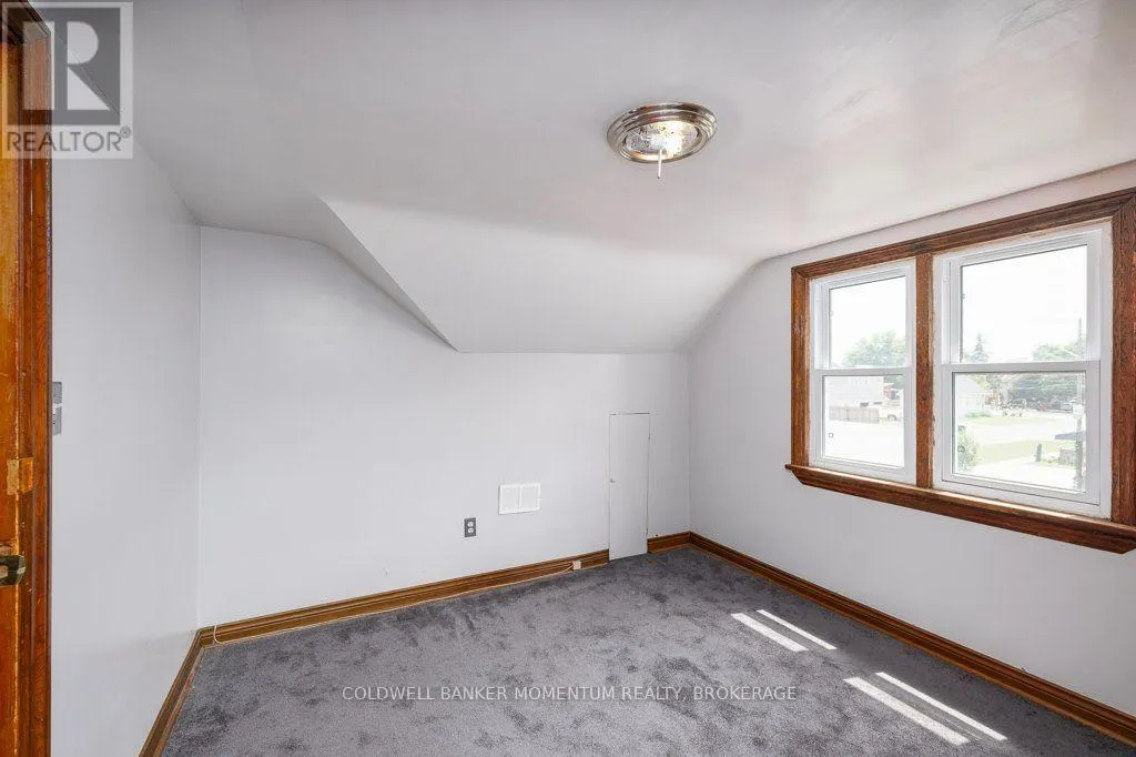 18 PIETZ AVENUE