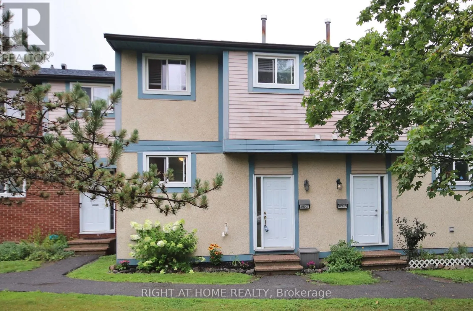 27 - 3250 UPLANDS DRIVE