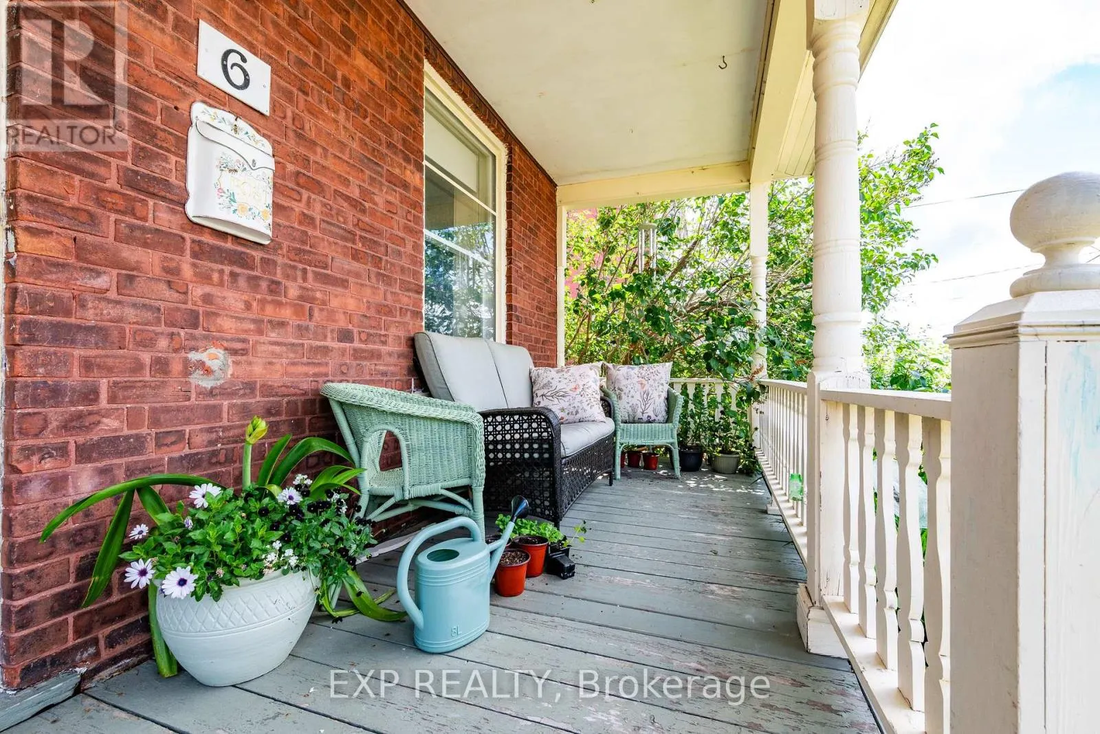 6 CRAWFORD STREET