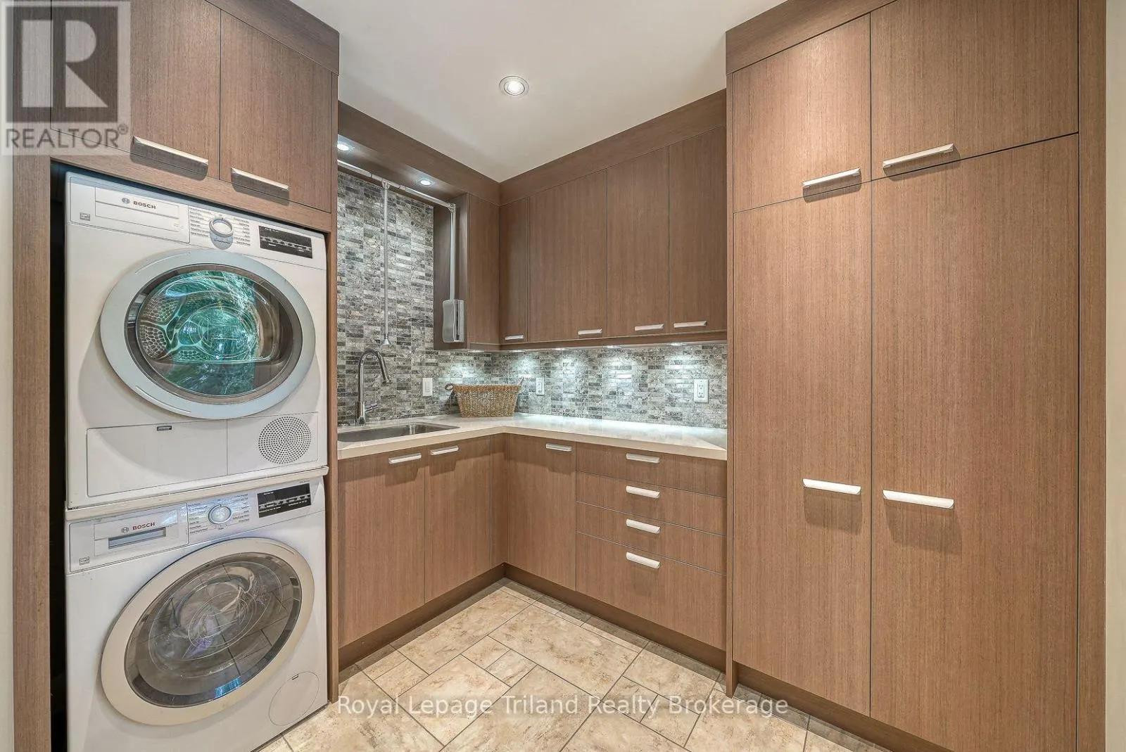 28 SEGAL DRIVE
