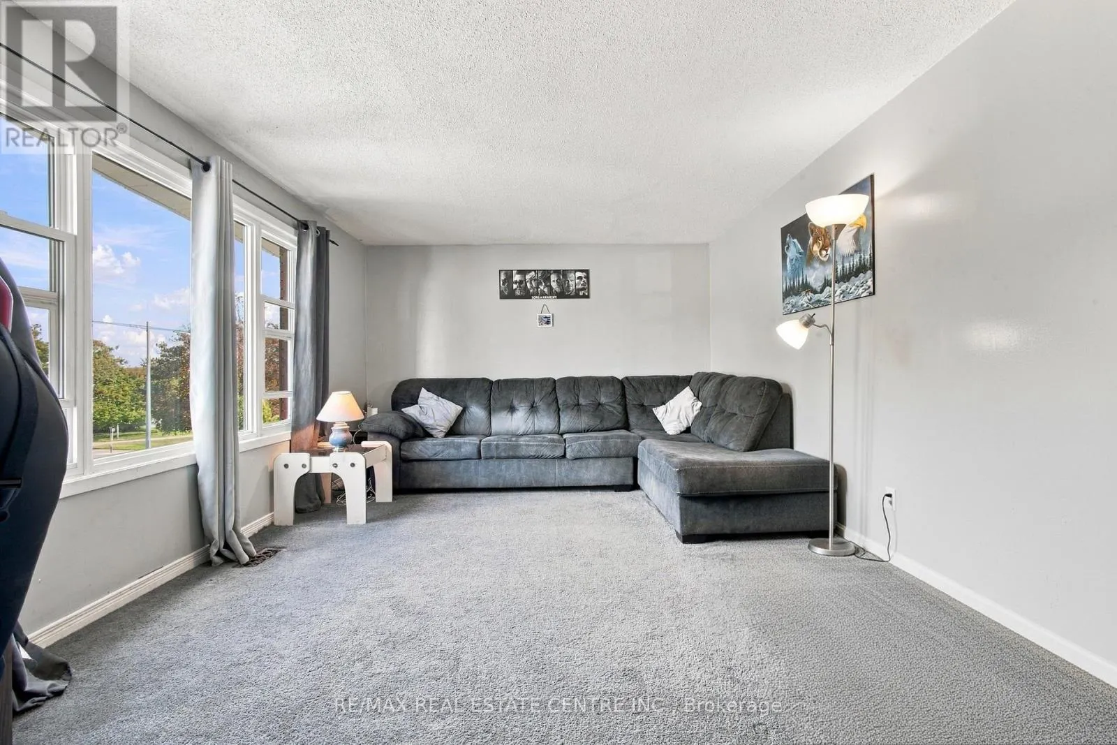 135 CEDARHILL CRESCENT