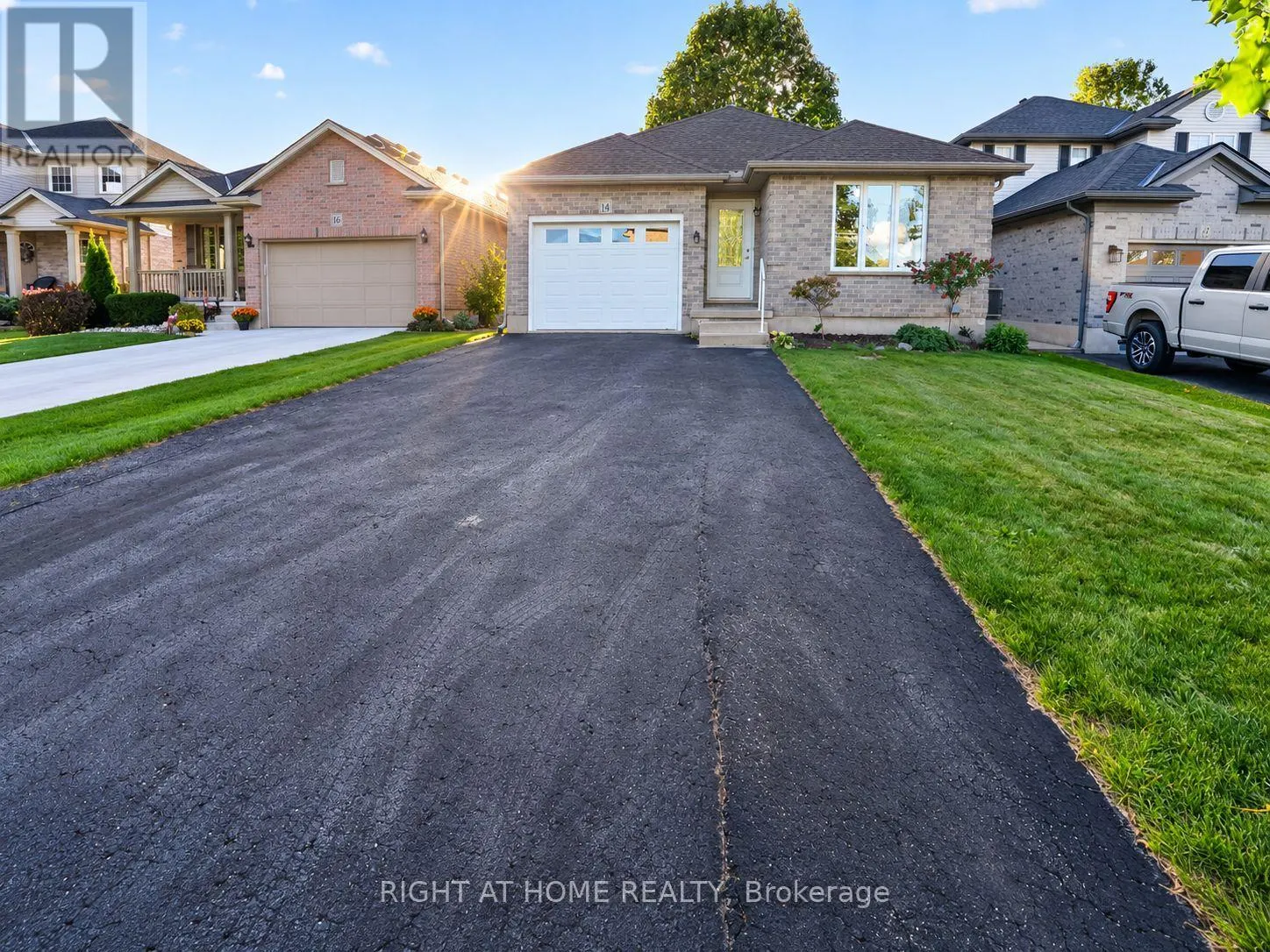14 ORIOLE LANE