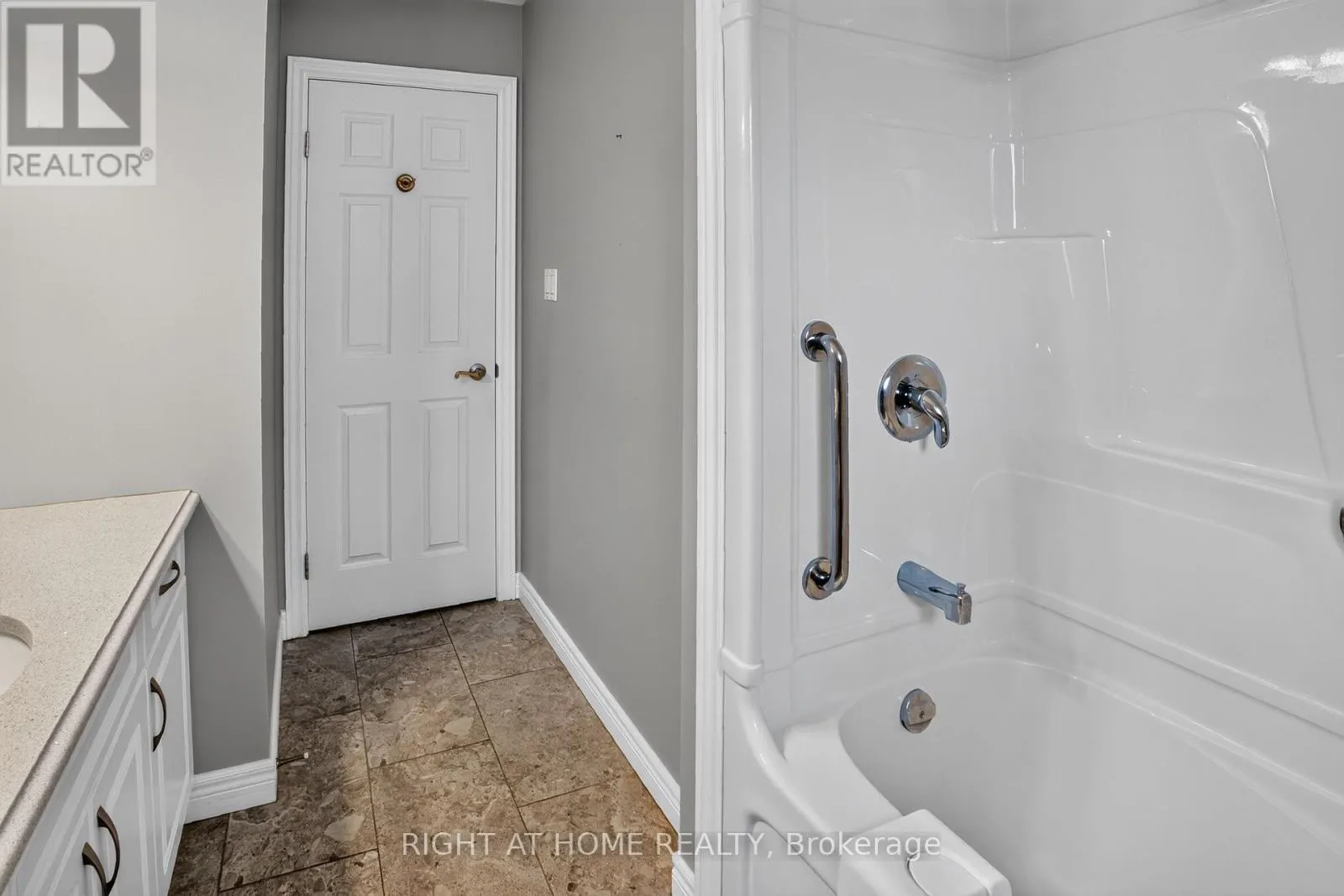14 ORIOLE LANE