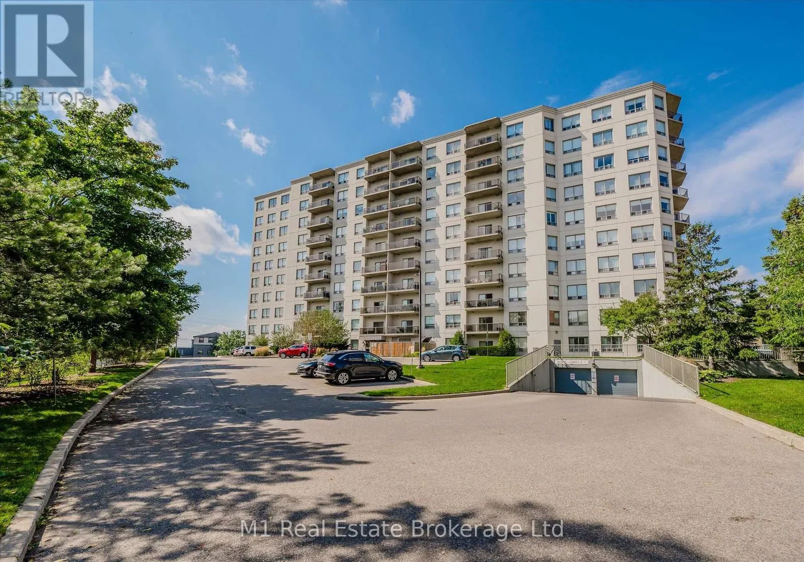 207 - 60 WYNDHAM STREET S #207