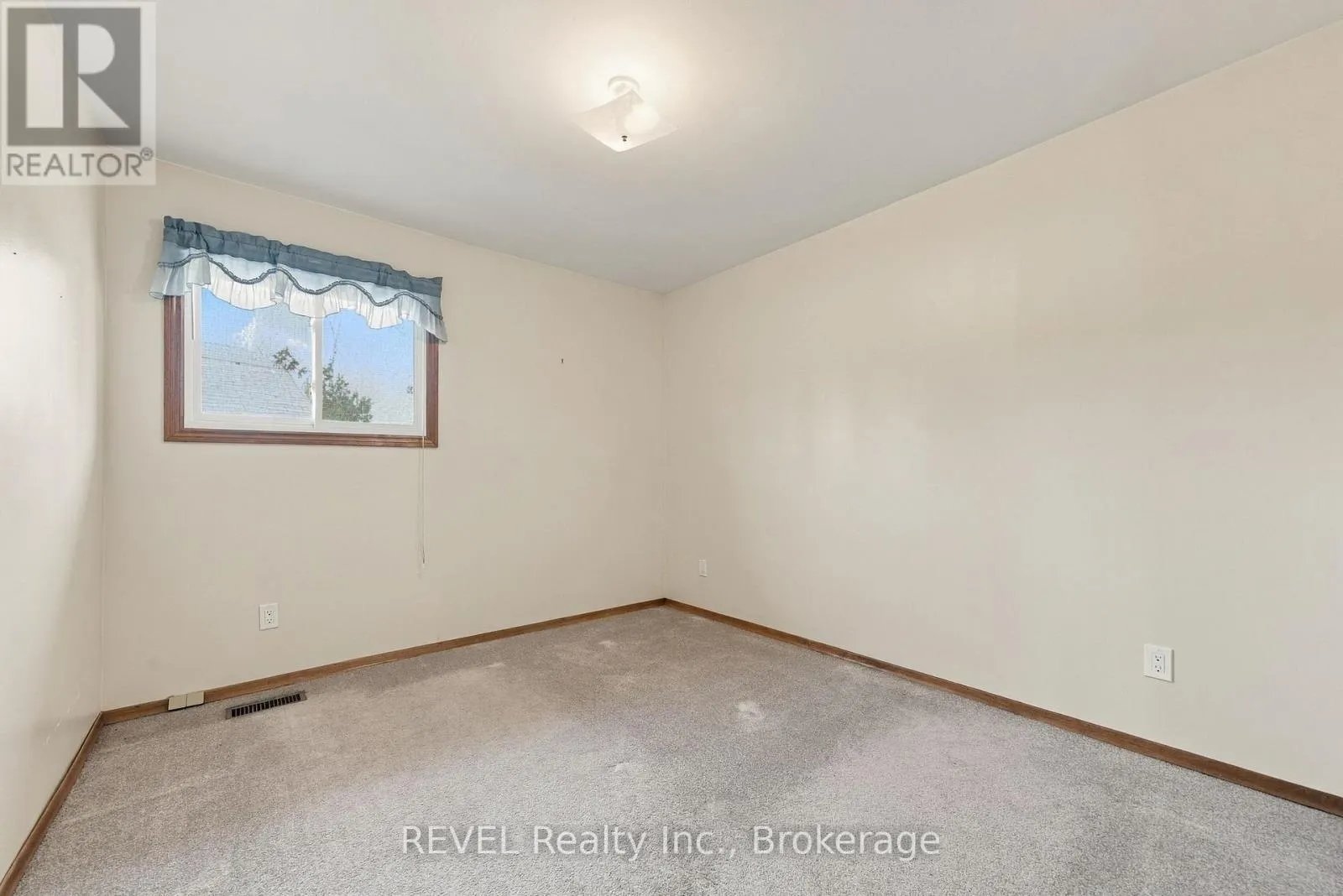 17527 TELEPHONE ROAD
