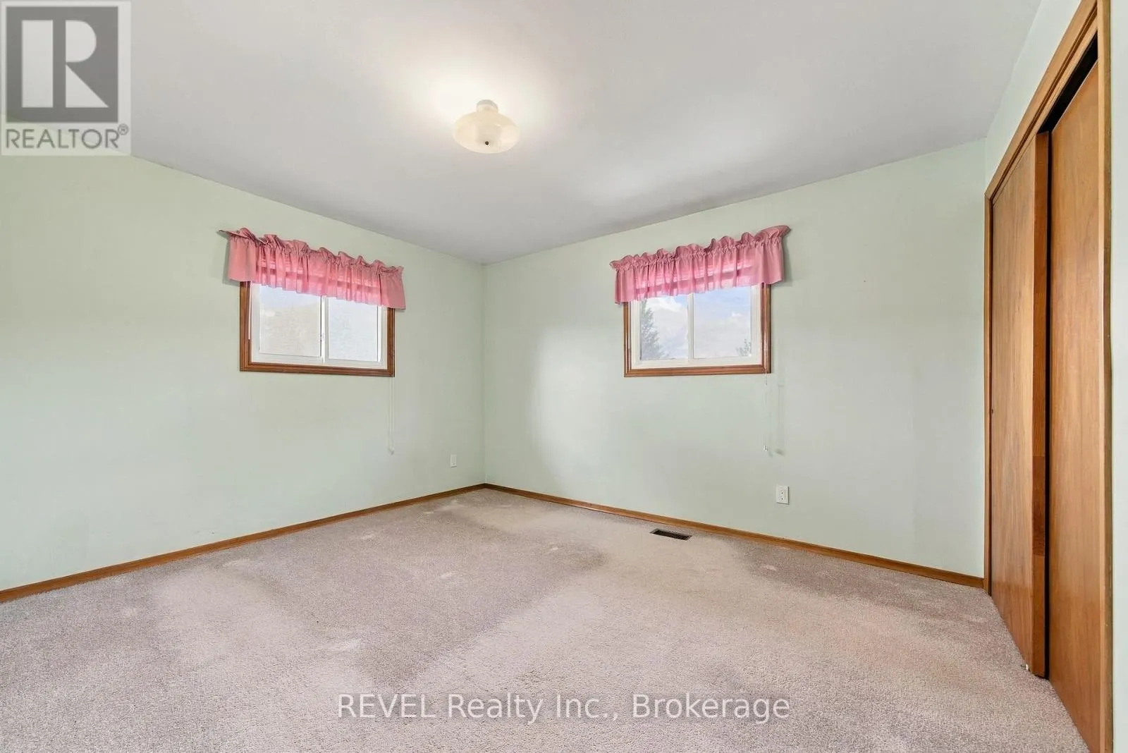17527 TELEPHONE ROAD
