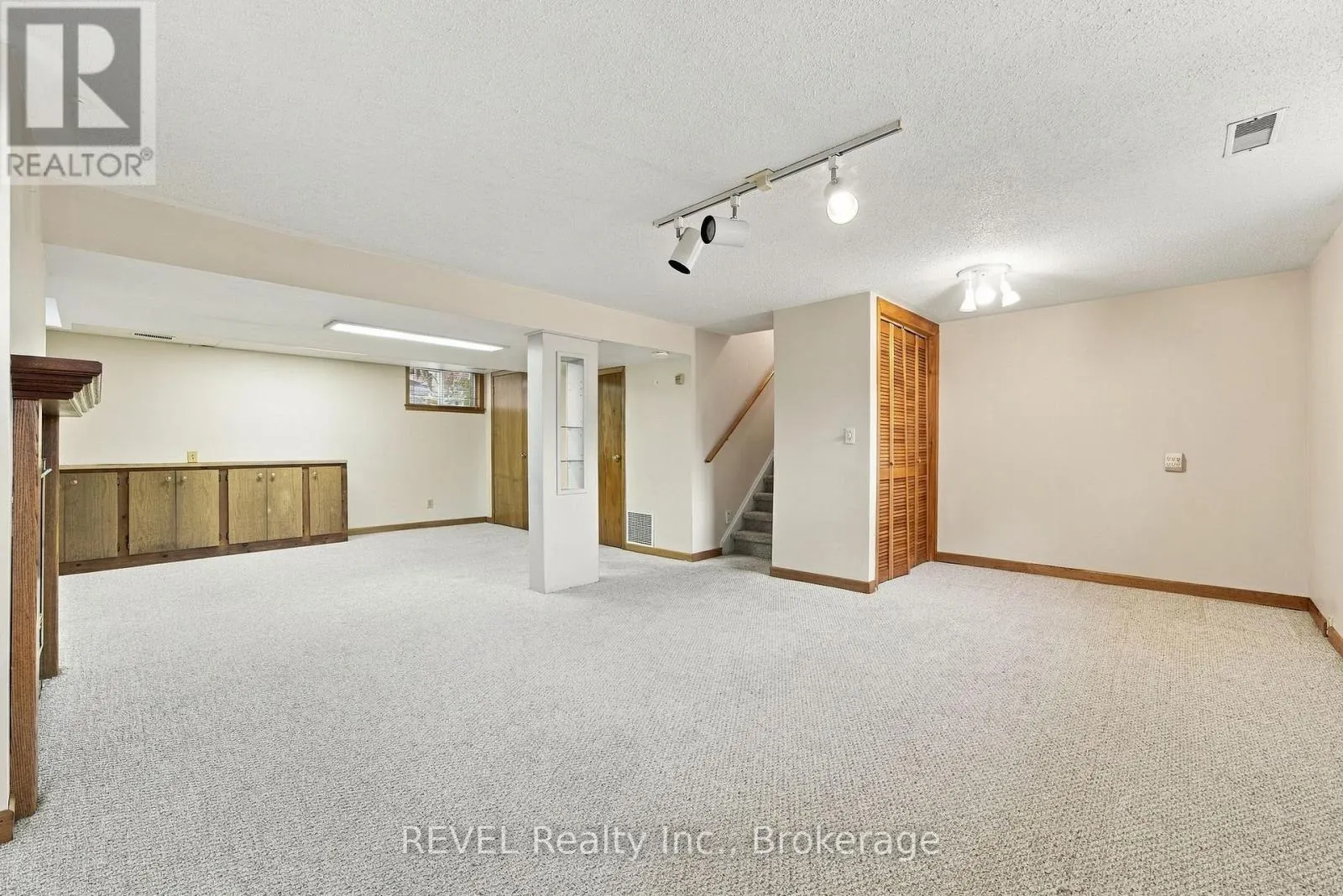 17527 TELEPHONE ROAD