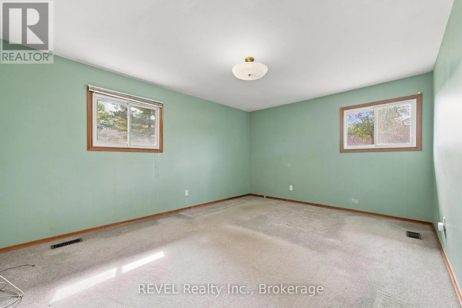 17527 TELEPHONE ROAD