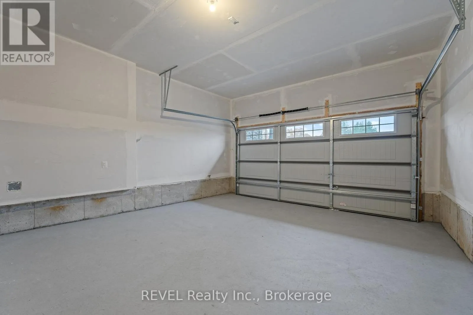 101 LAVENDER ROAD