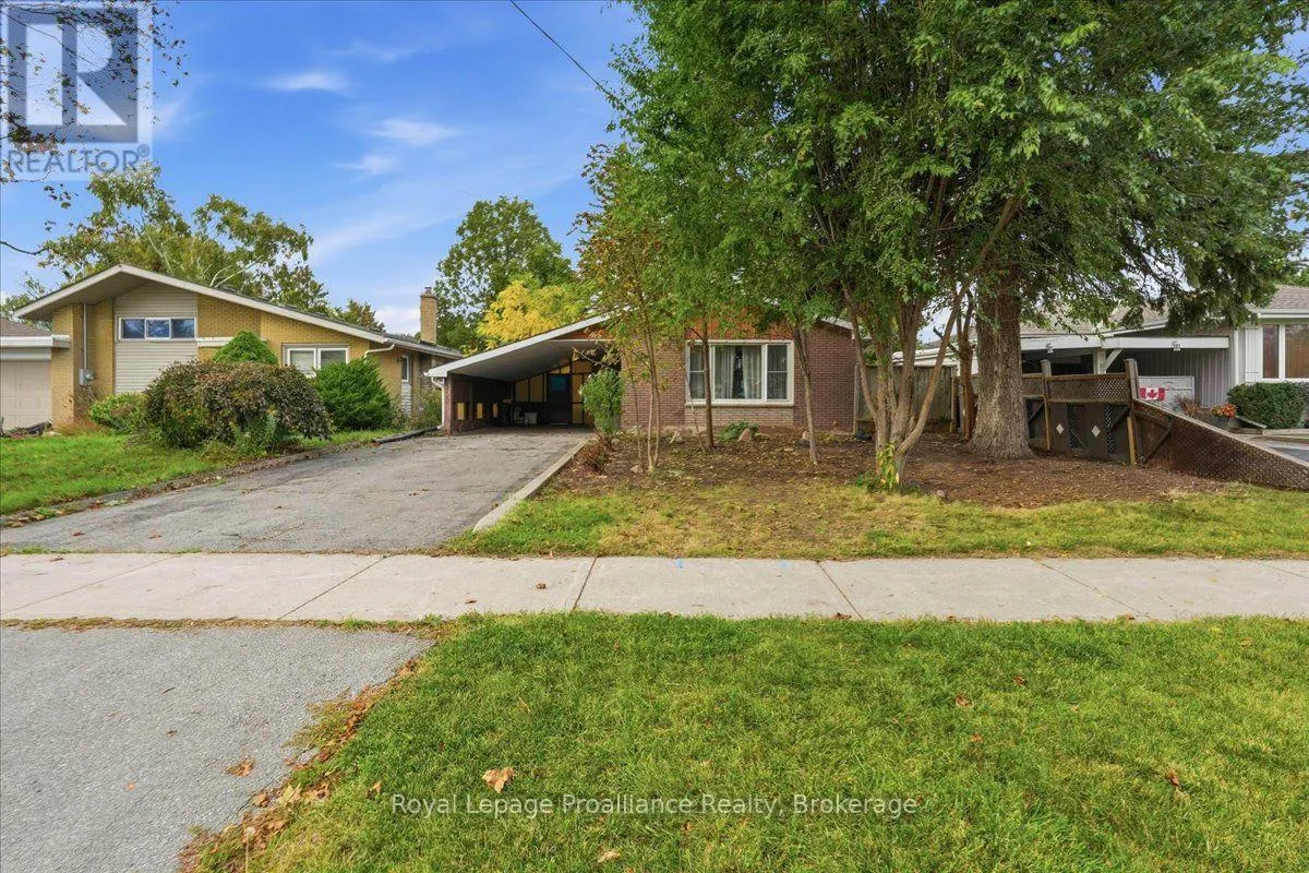 550 VICTORIA AVENUE