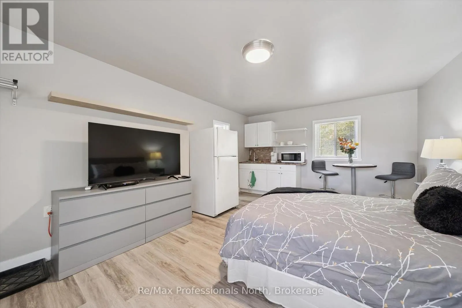 1695-1703 WINHARA ROAD