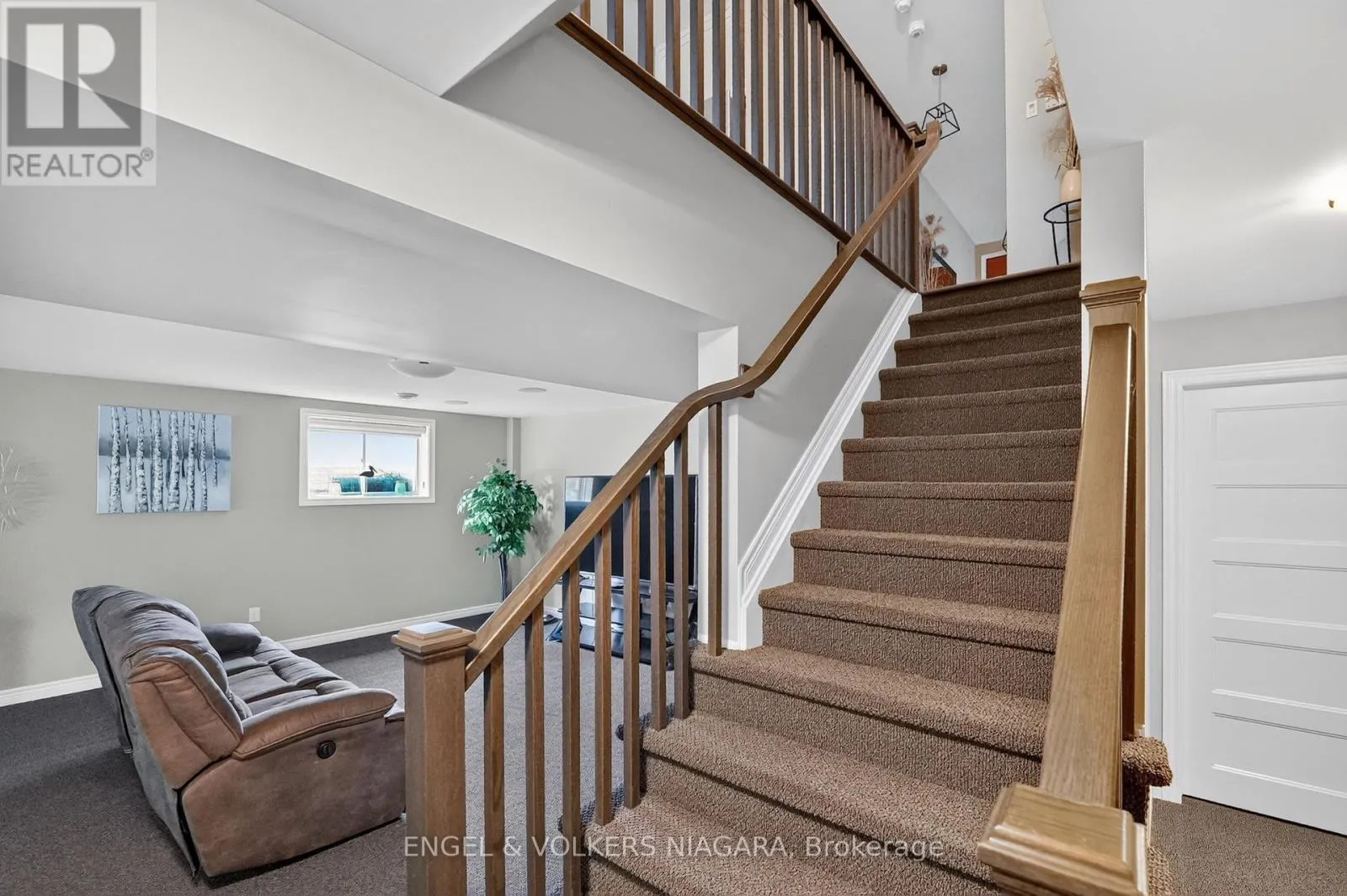 12 - 7276 OPTIMIST LANE #12