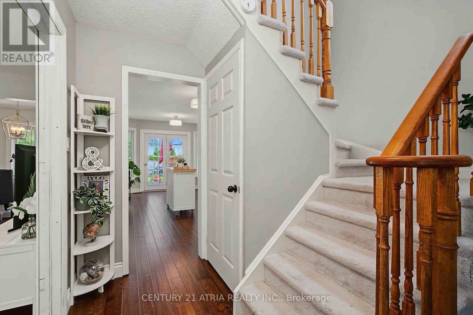 6 BURNHAM BOULEVARD