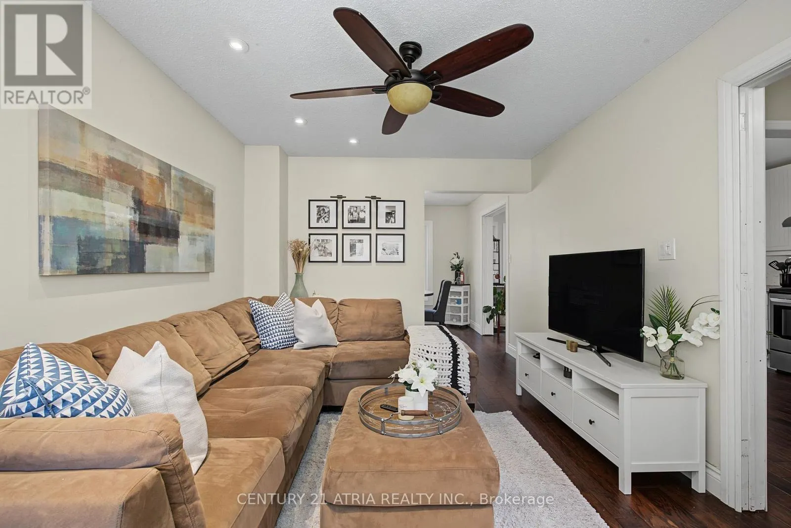 6 BURNHAM BOULEVARD