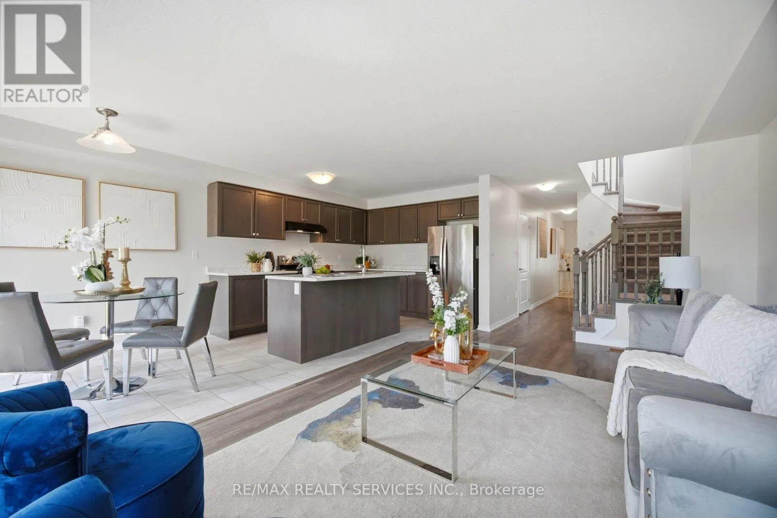 250 ESTHER CRESCENT