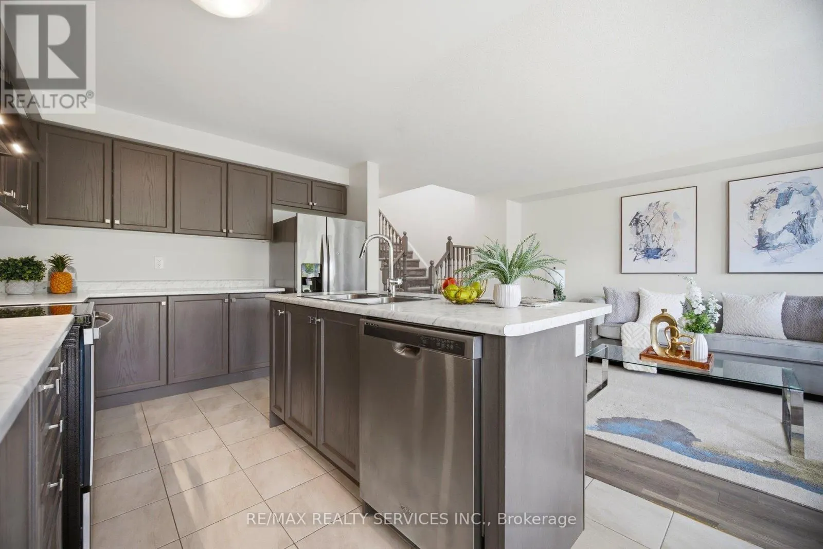 250 ESTHER CRESCENT