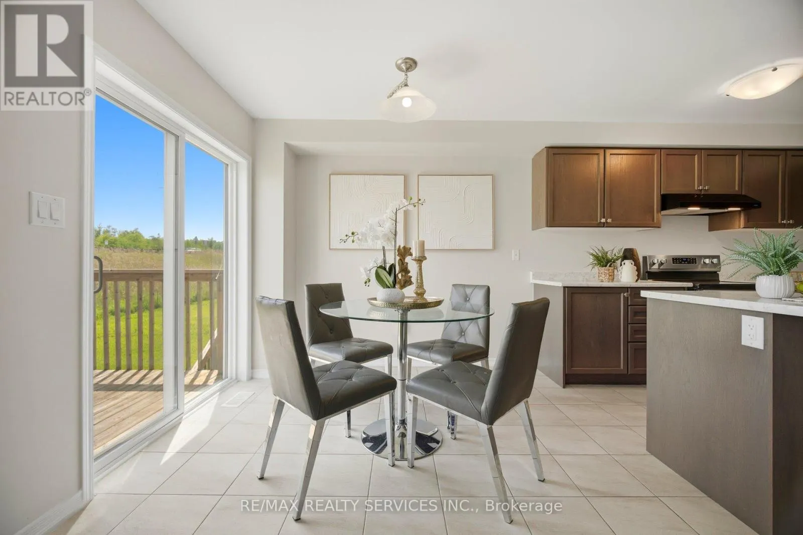 250 ESTHER CRESCENT