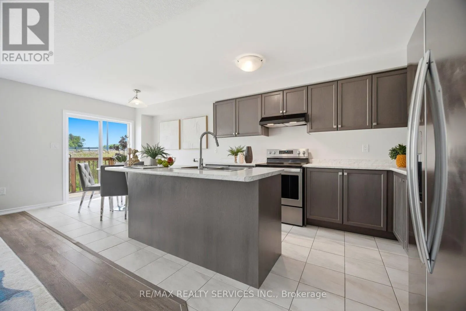 250 ESTHER CRESCENT