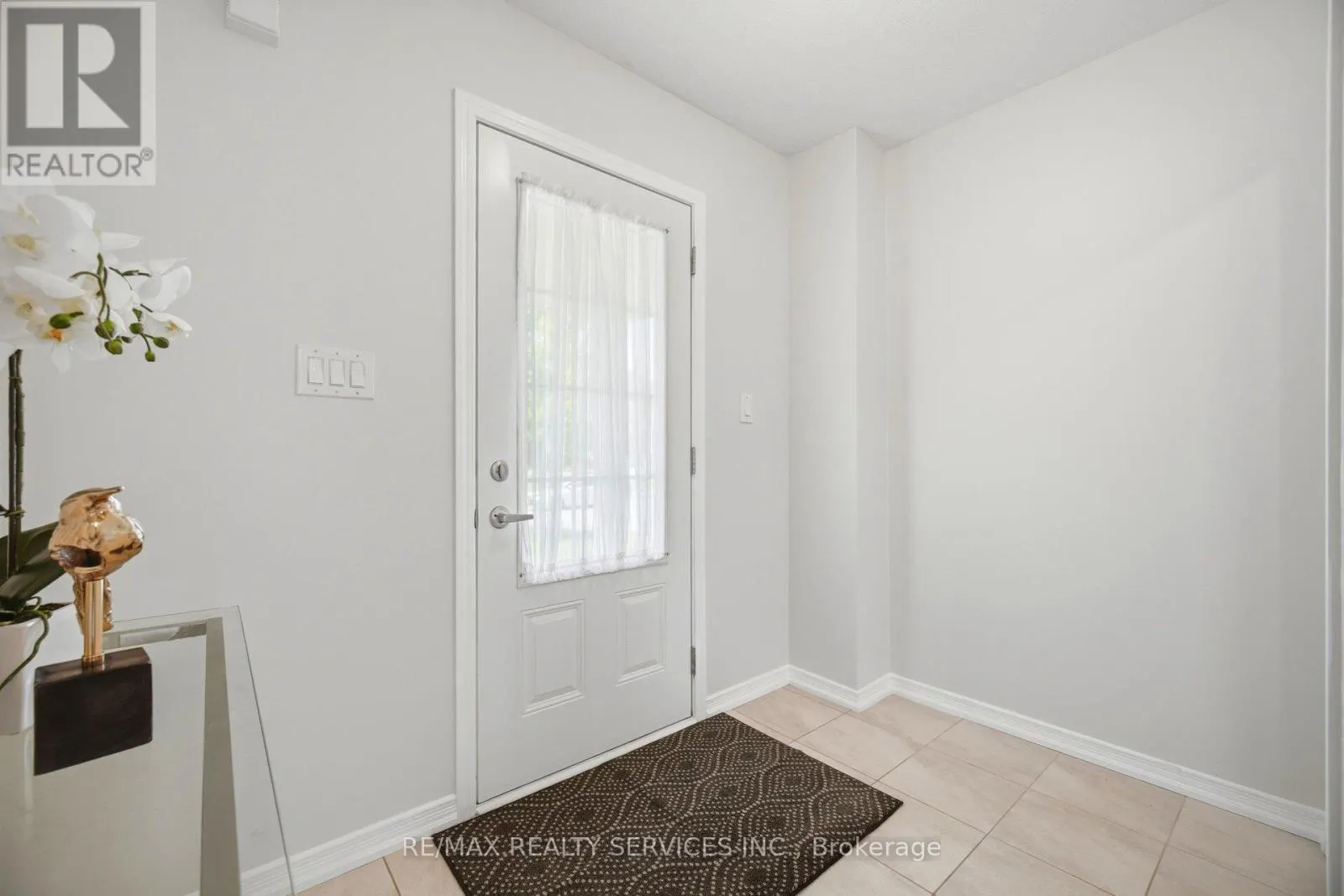 250 ESTHER CRESCENT
