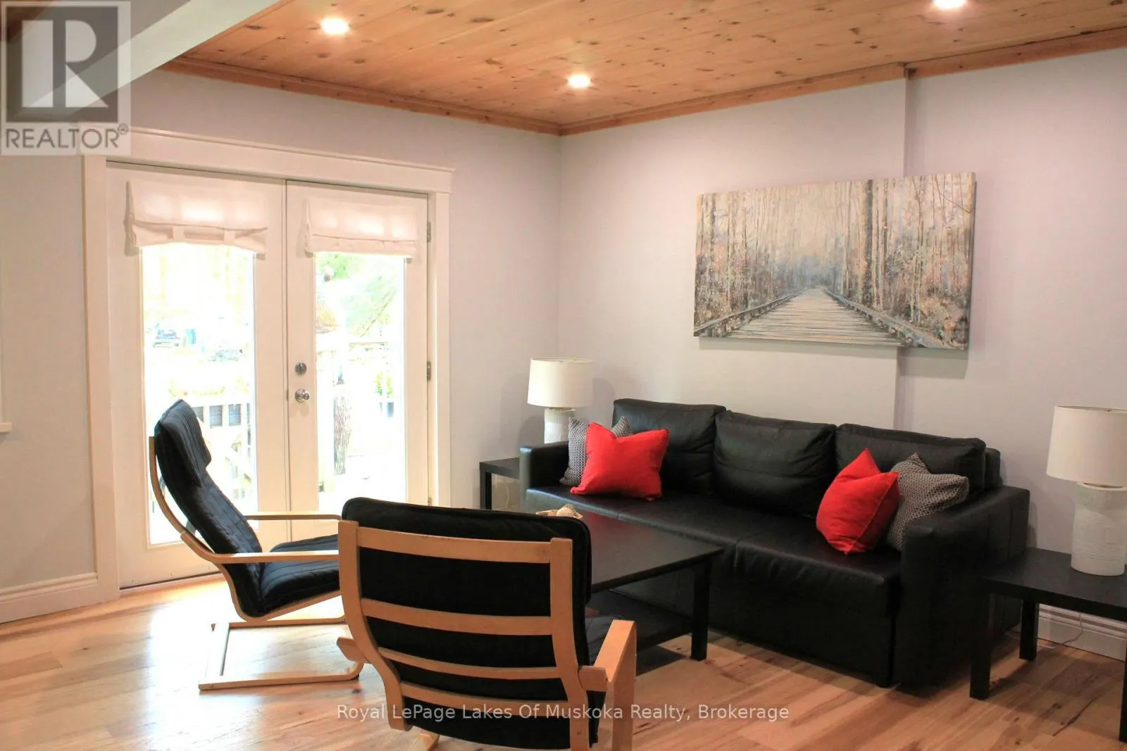 886 MUSKOKA 10 ROAD