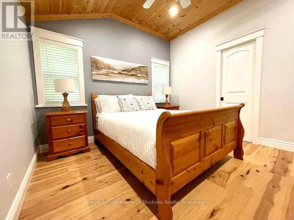 886 MUSKOKA 10 ROAD