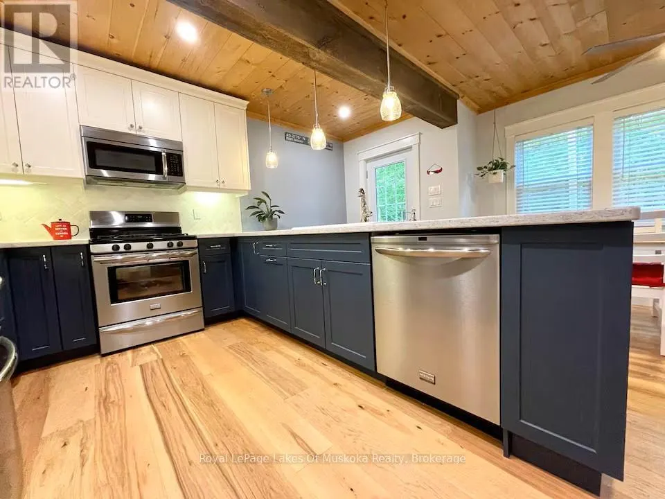 886 MUSKOKA 10 ROAD