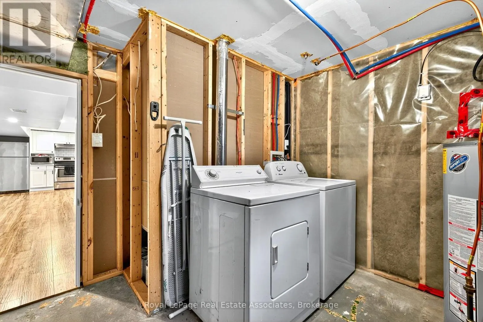 LOWER - 312 EAST 45TH STREET