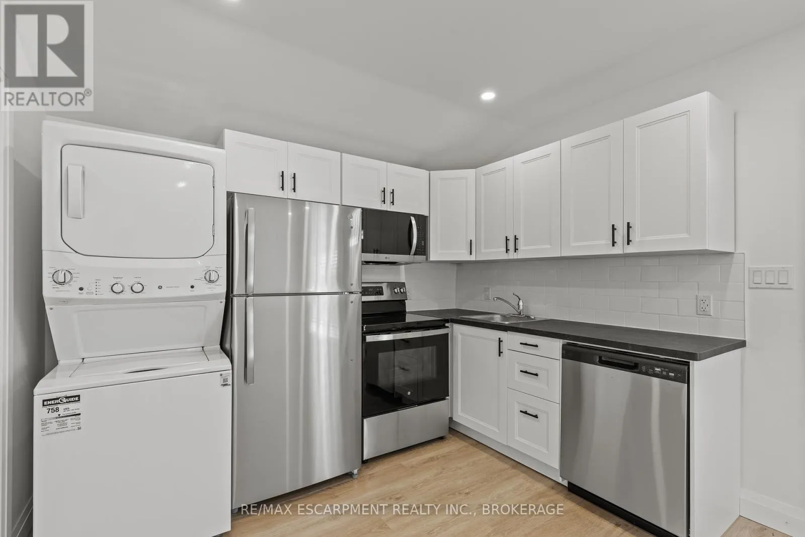 UNIT 2 - 362 GATFIELD AVENUE #Unit 2